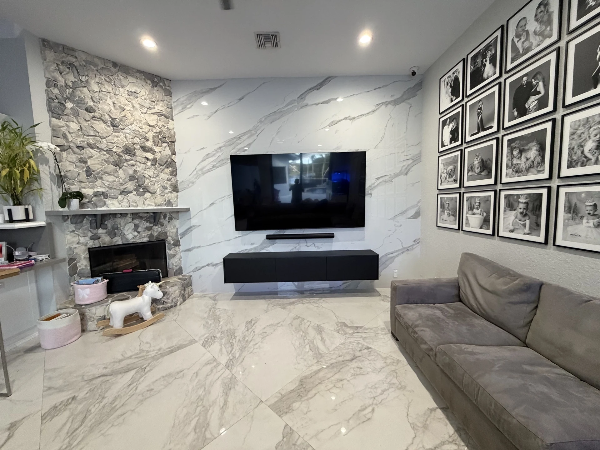 Calacatta Marble Living Room