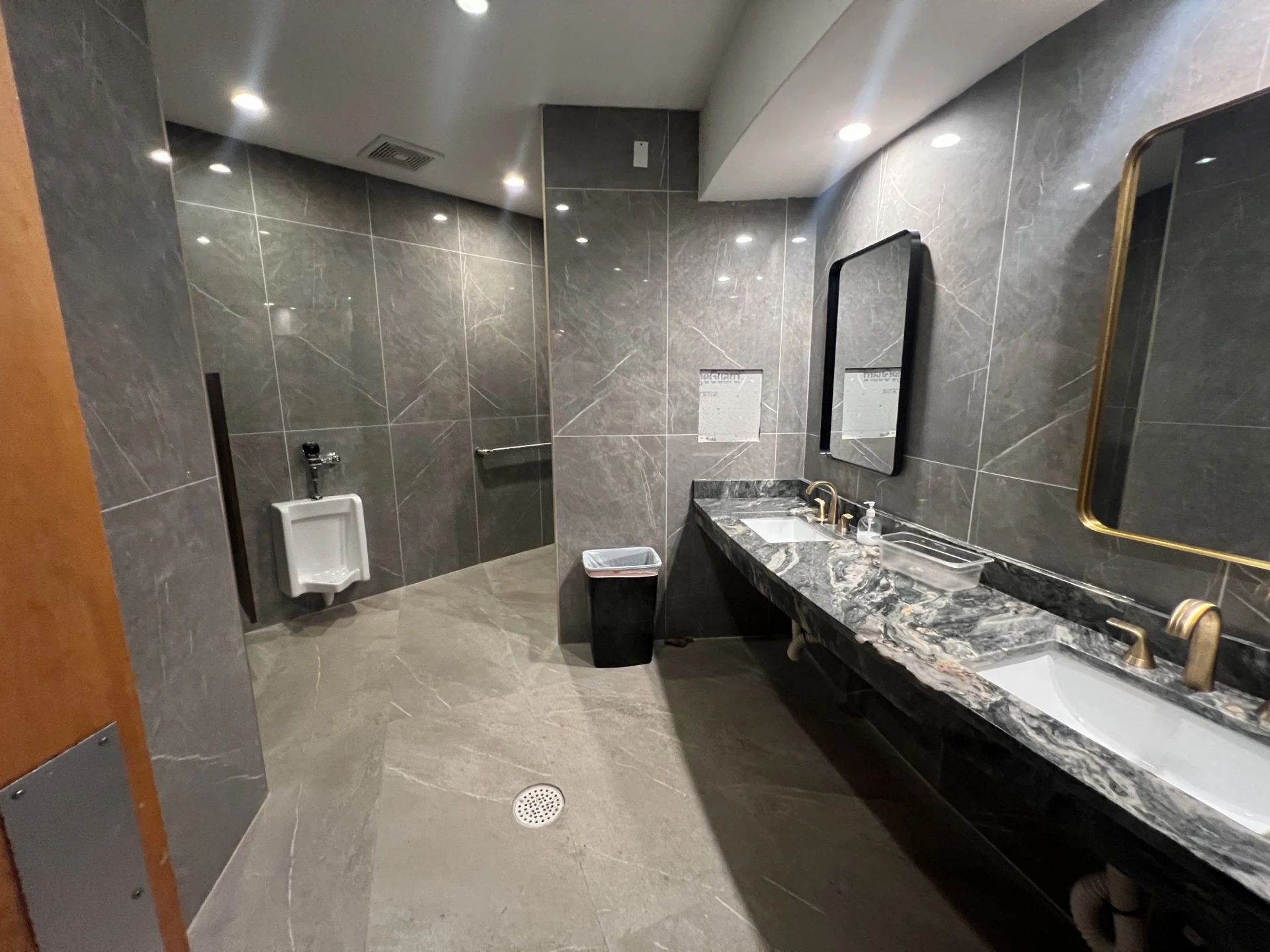 Luxury Commercial Bathroom